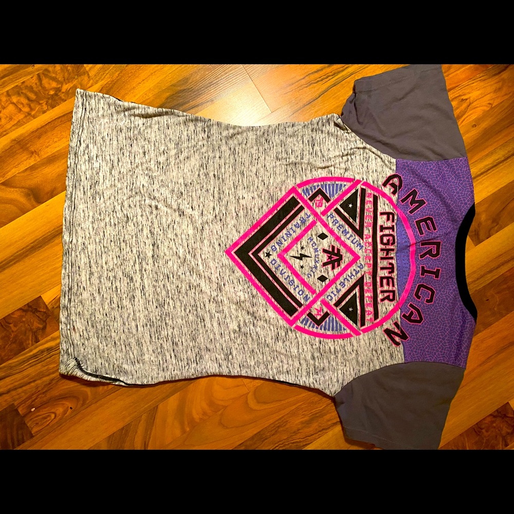 American fighter woman’s top